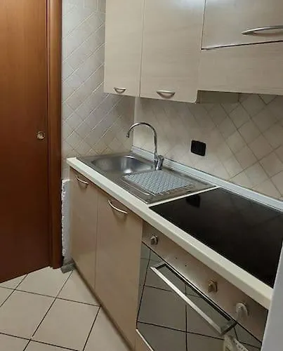 Gemelli Holidays - Monte Mario Station Connecting To Center In 20 Minutes, 2 Easy Lofts, Groundfloor With Courtyard, Mezzanine Bedroom, Baby & Pet Friendly, 2 Steps From Groceries, Restaurants, Park, Bus, Cycle Path - Warm Guest Care In 4 Languages *